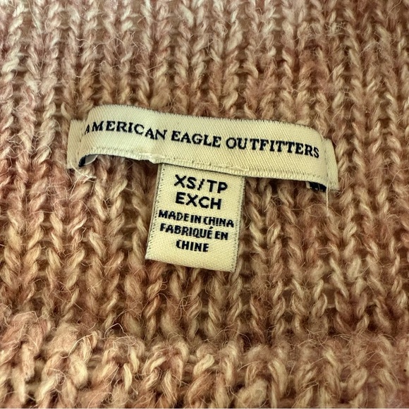 American Eagle Outfitters Mauve/Pink Textured Turtleneck Sweater size XS - Picture 3 of 5